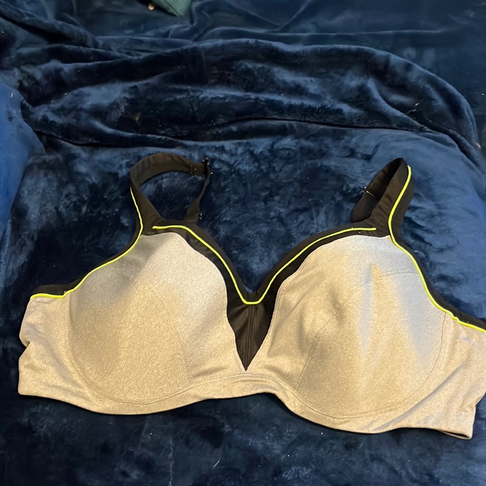 Torrid Active sports bra gently worn.